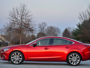 Замена заднего стекла в Mazda 6 по приятной цене