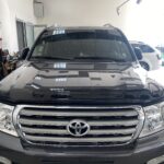 Замена автостекла на Toyota Land Cruiser