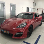 Замена автостекла на Porsche Panamera