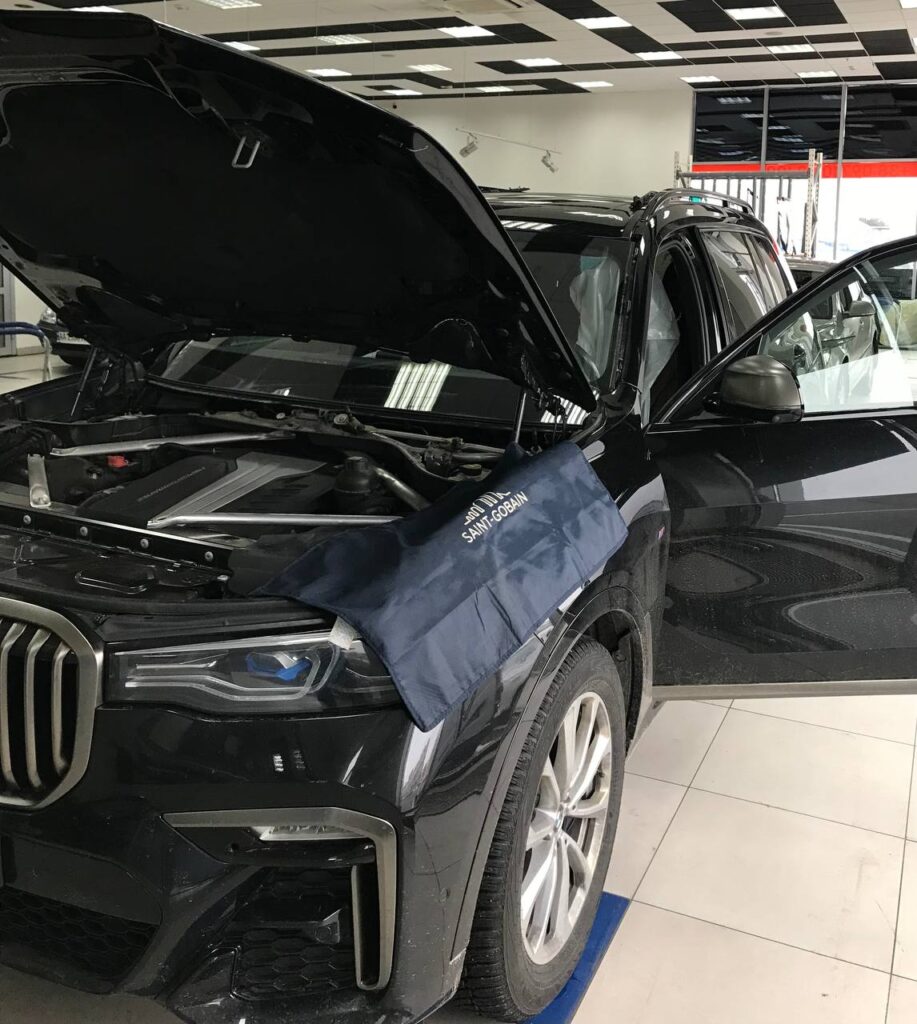 Замена автостекла на BMW X7