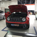 Замена автостекла на Jeep Renegade