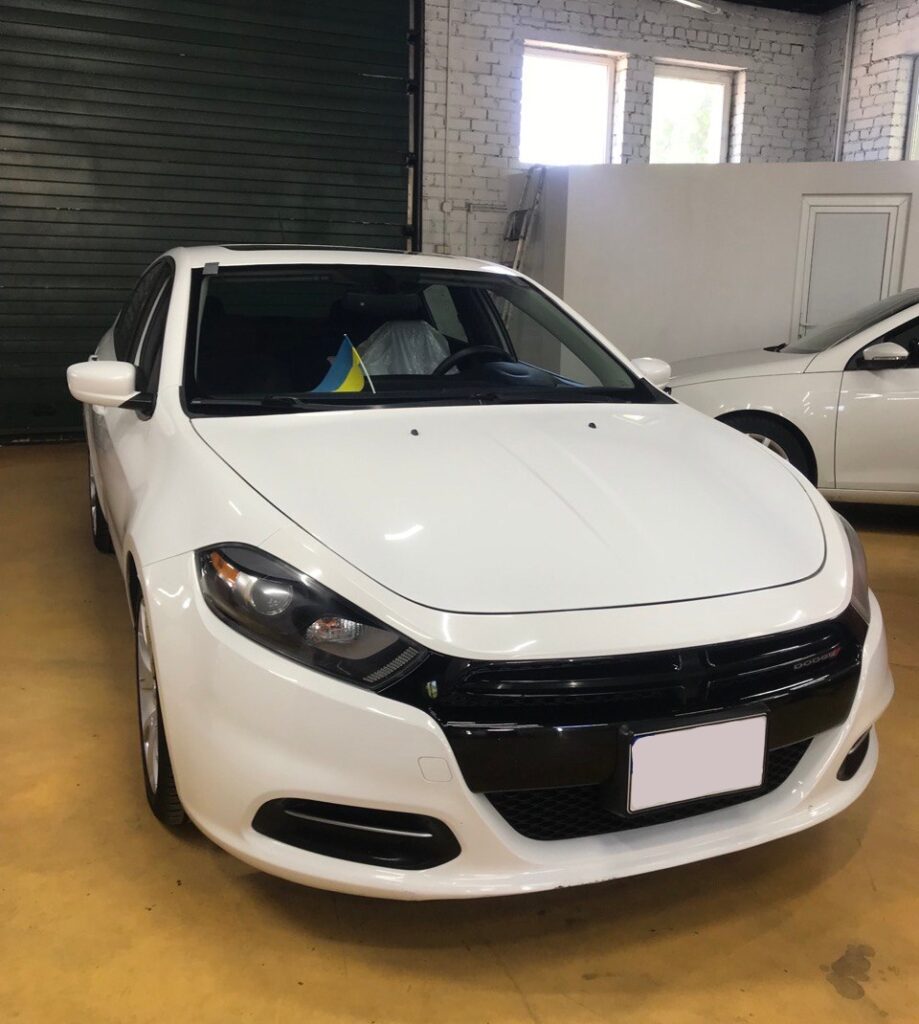 Замена автостекла на Dodge Dart