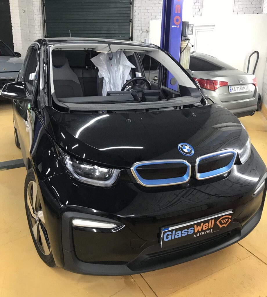 Замена автостекла на BMW i3