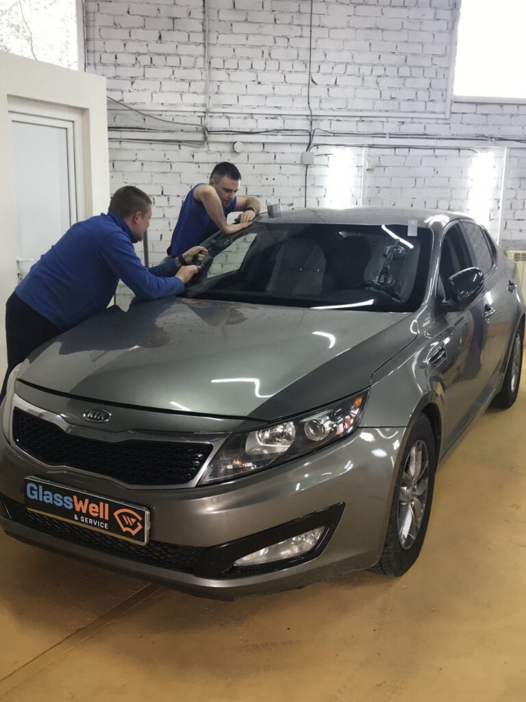 Замена автостекла на Kia Optima