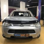 Заміна автоскла на Mitsubishi Outlander