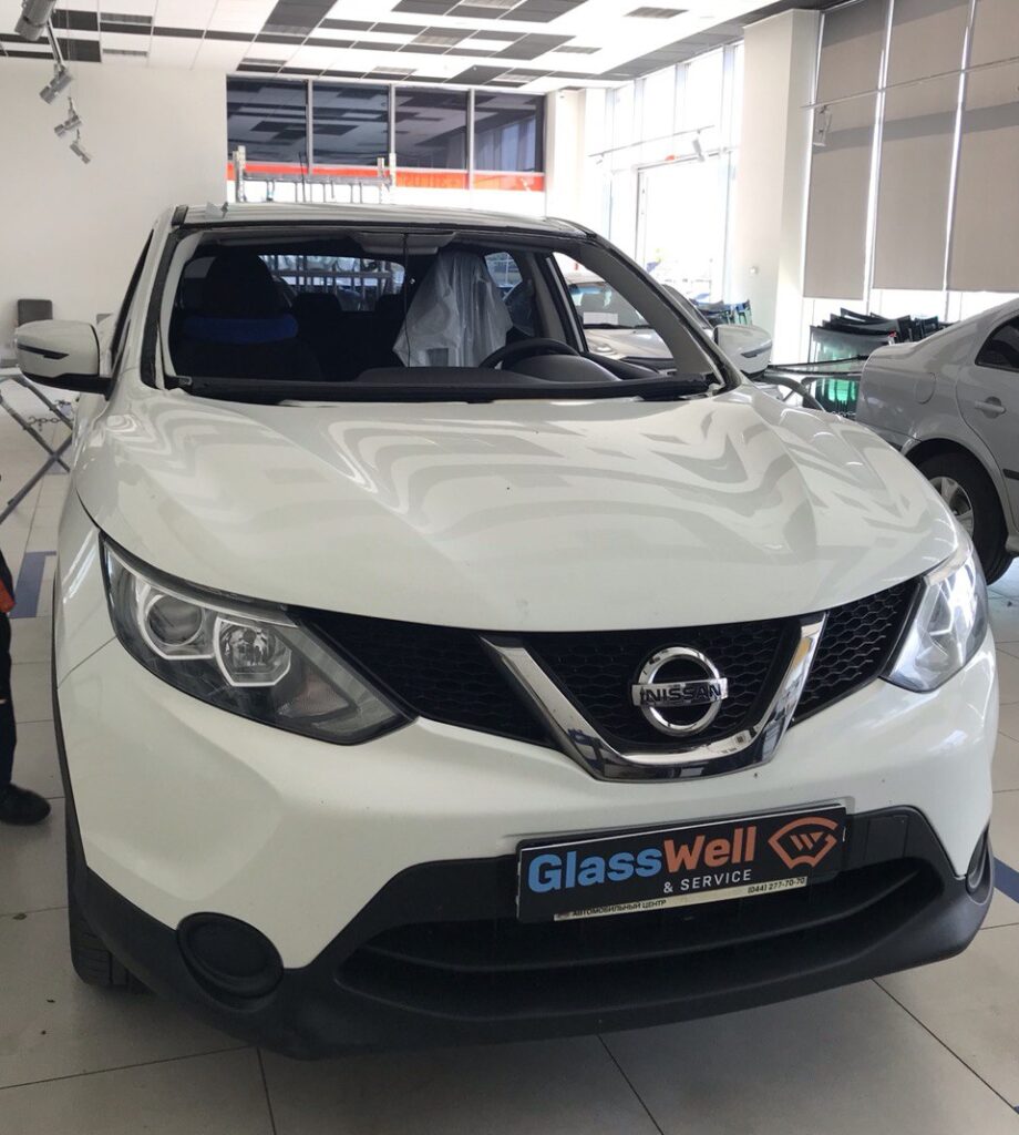 Замена автостекла на Nissan Qashqai