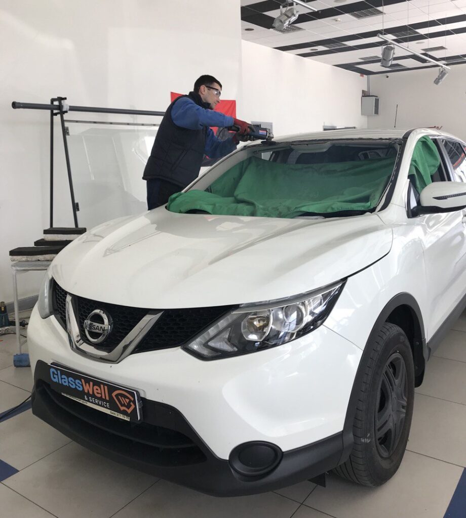 Замена автостекла на Nissan Qashqai