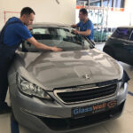 Замена автостекла на Peugeot 308