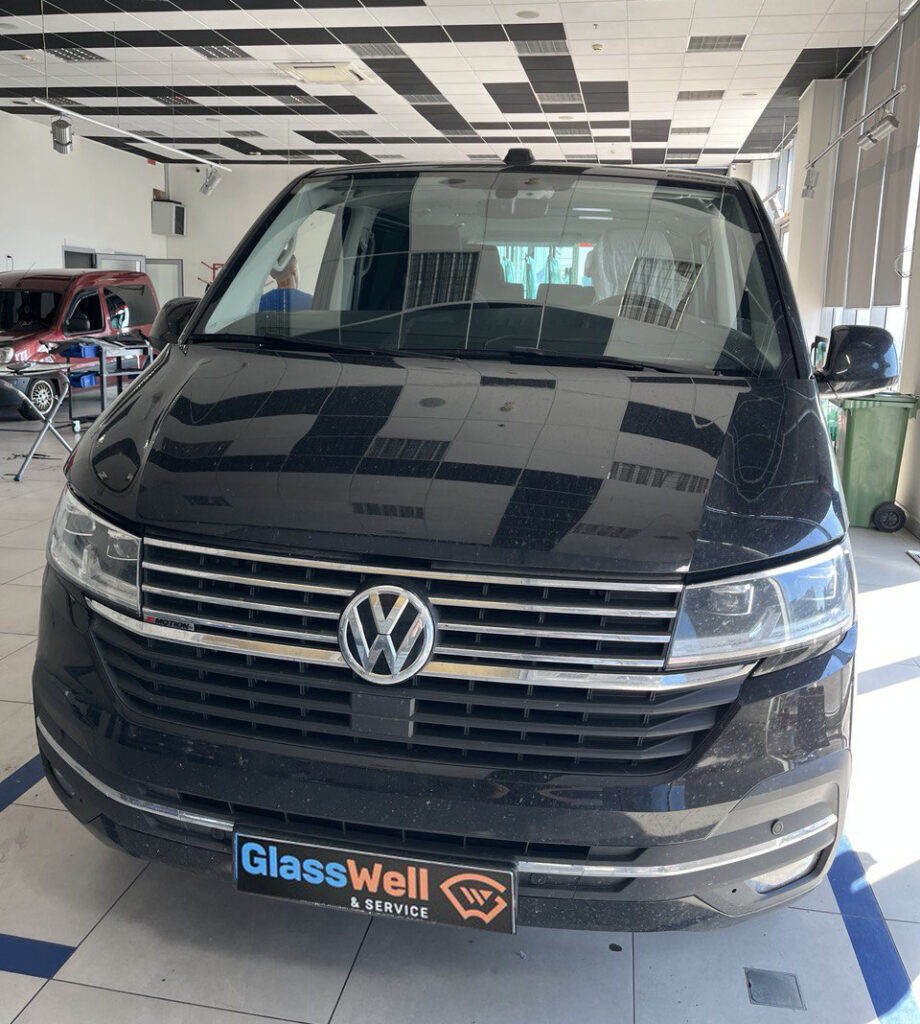 Замена автостекла на Volkswagen Multivan