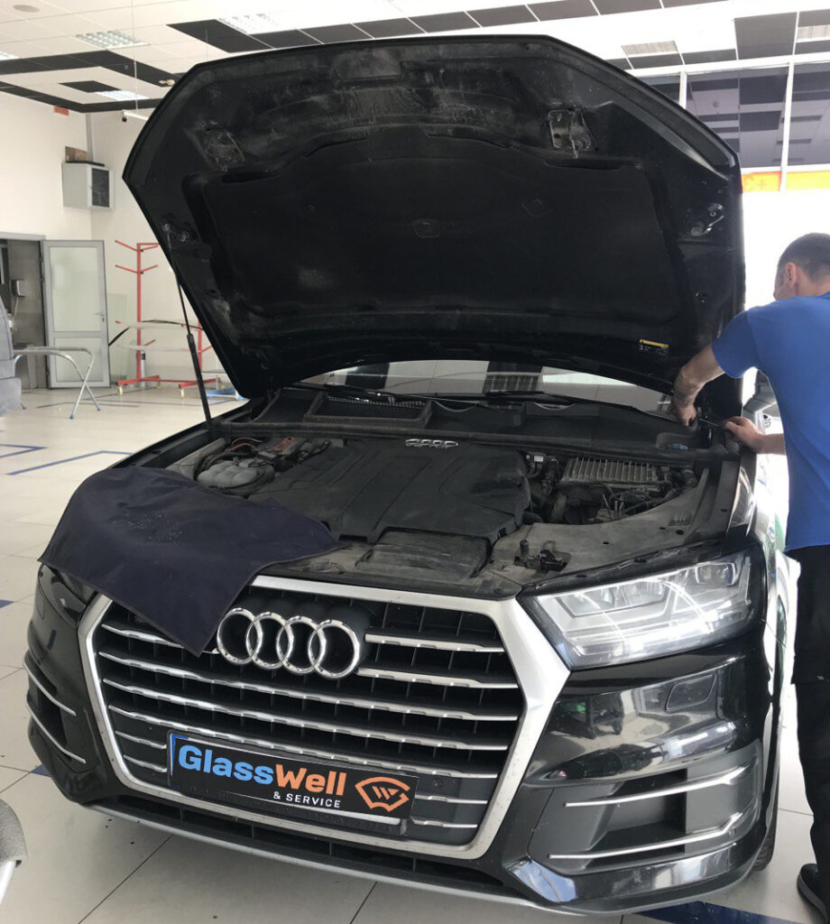 Заміна автоскла на Audi Q7