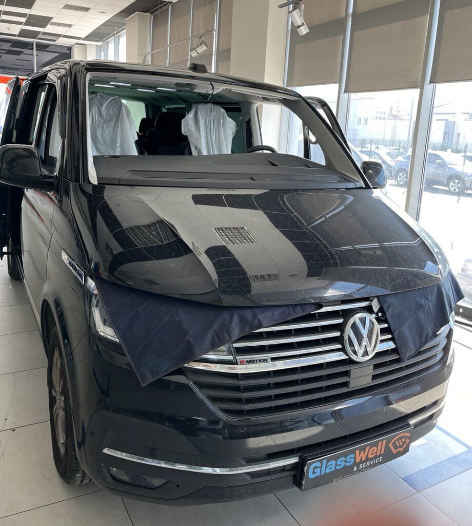 Замена автостекла на Volkswagen Multivan