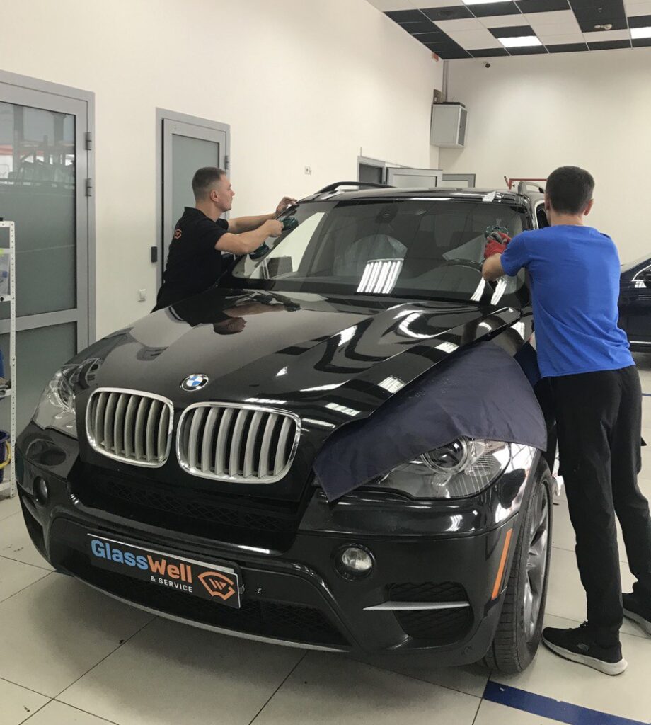 Замена автостекла на BMW X5