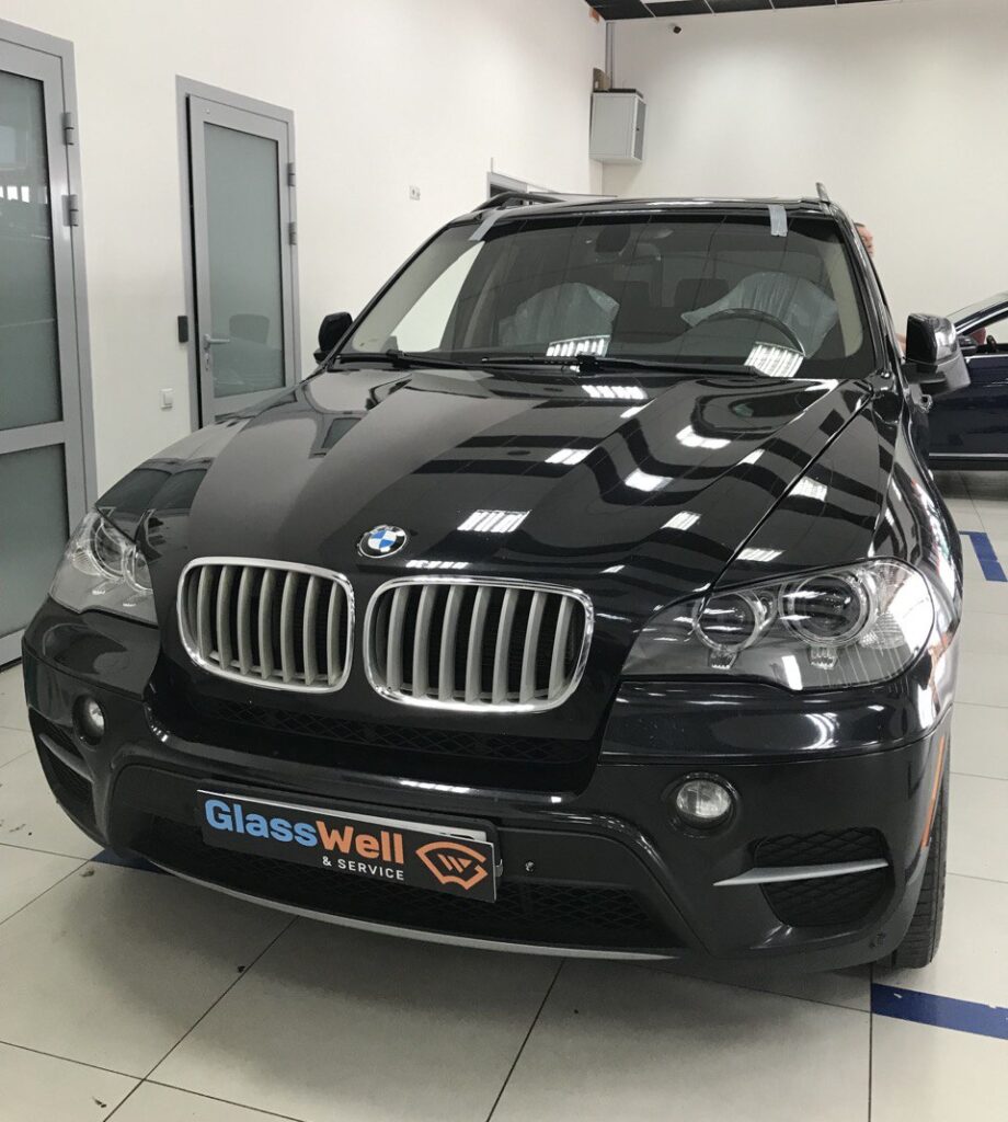 Замена автостекла на BMW X5