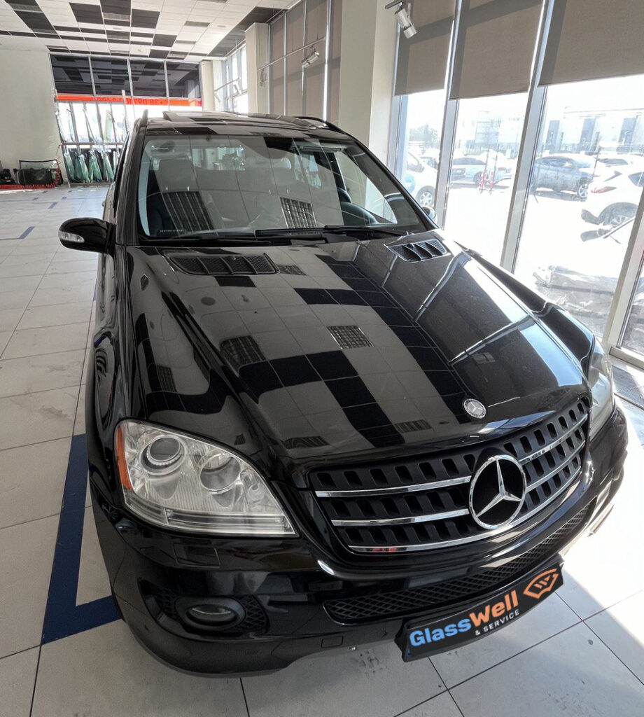 Заміна автоскла на Mercedes Benz ML 350