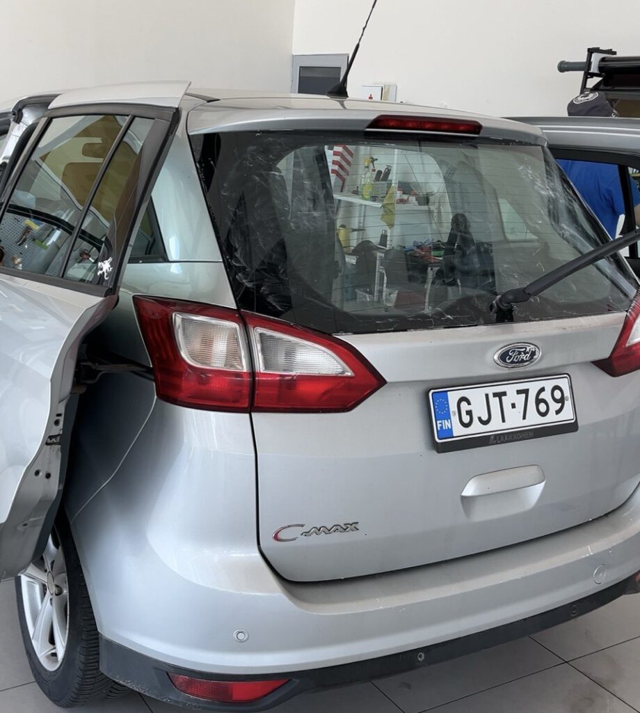 Евротонировка стекла на Ford C-Max