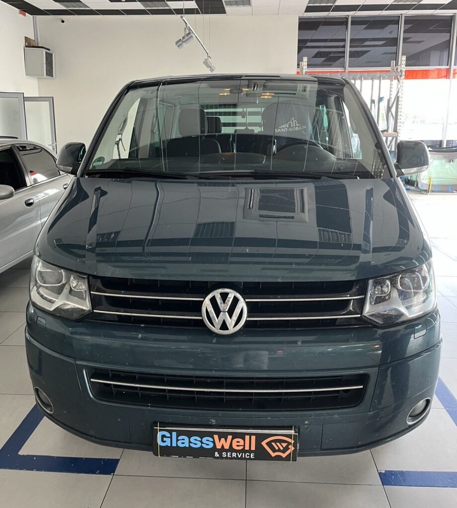 Замена автостекла на Volkswagen Multivan