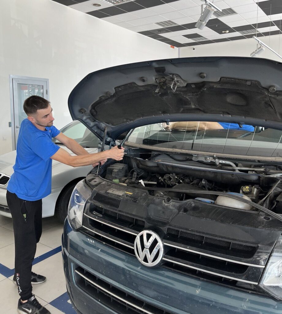 Замена автостекла на Volkswagen Multivan