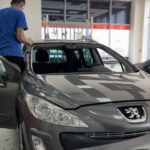 Замена автостекла на Peugeot 308