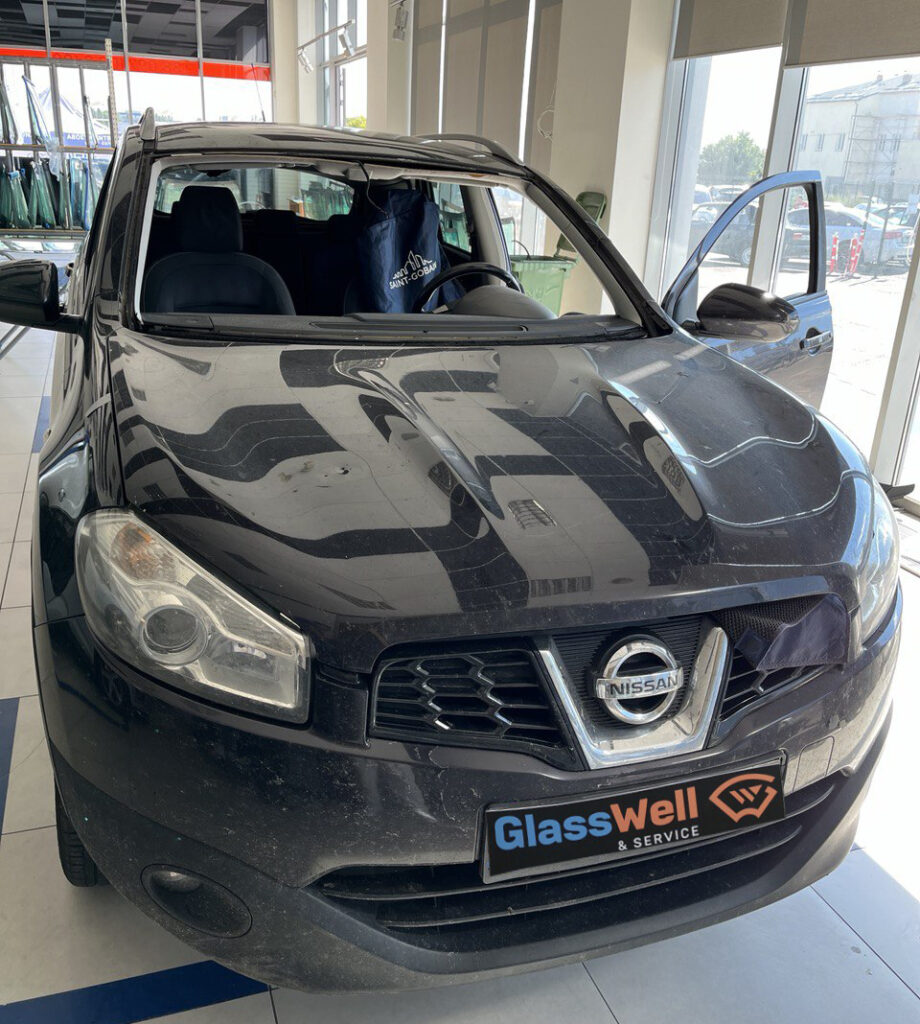 Замена автостекла на Nissan Qashqai