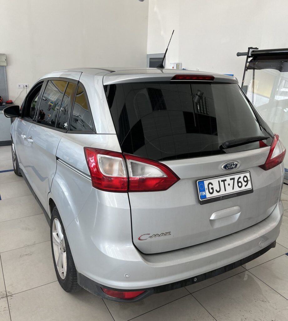 Евротонировка стекла на Ford C-Max