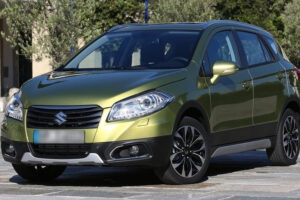 Замена лобового стекла Suzuki SX4 в Киеве