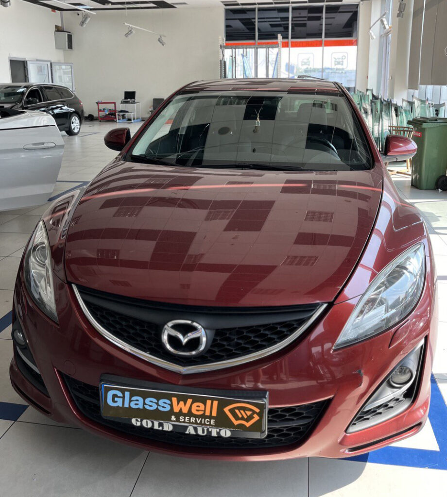 Замена автостекла на Mazda 6