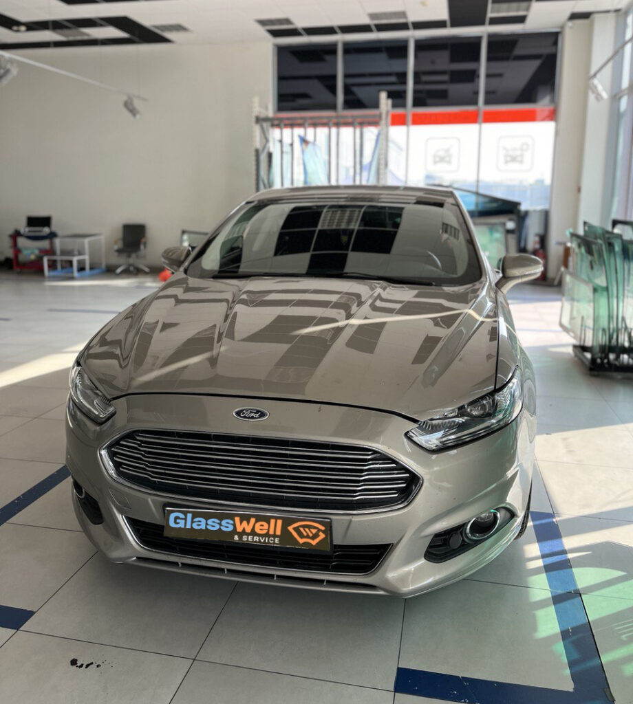 Замена автостекла на Ford Fusion