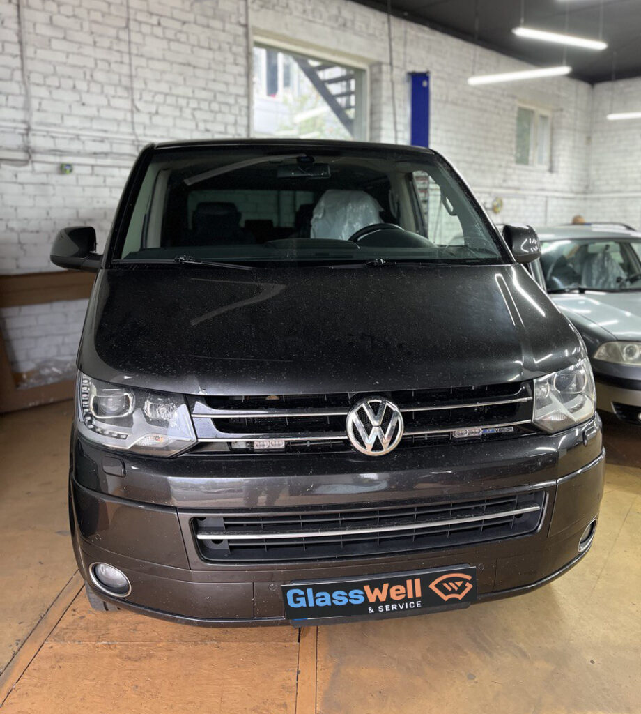 Замена автостекла на Volkswagen Transporter