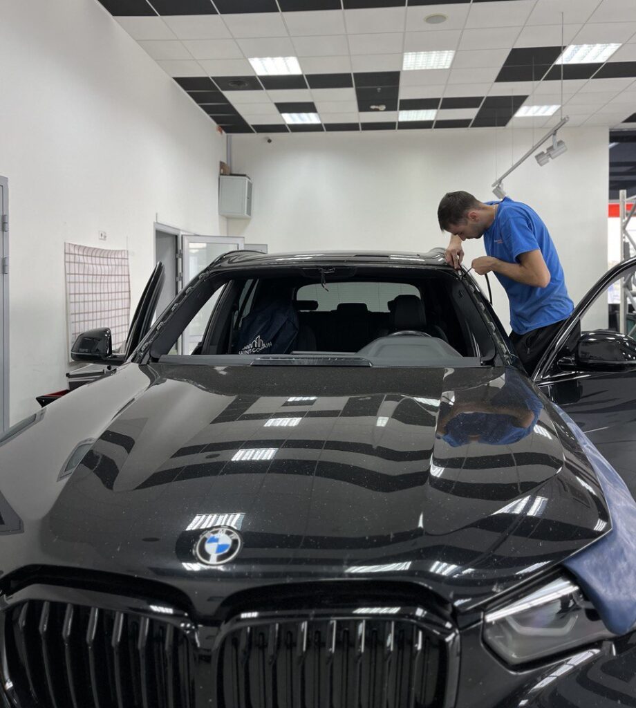 Замена автостекла на BMW X5