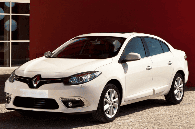 Замена лобового стекла Рено Флюенс цена / Заміна лобового скла Renault Fluence ціна