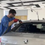 Замена заднего стекла на Skoda Rapid