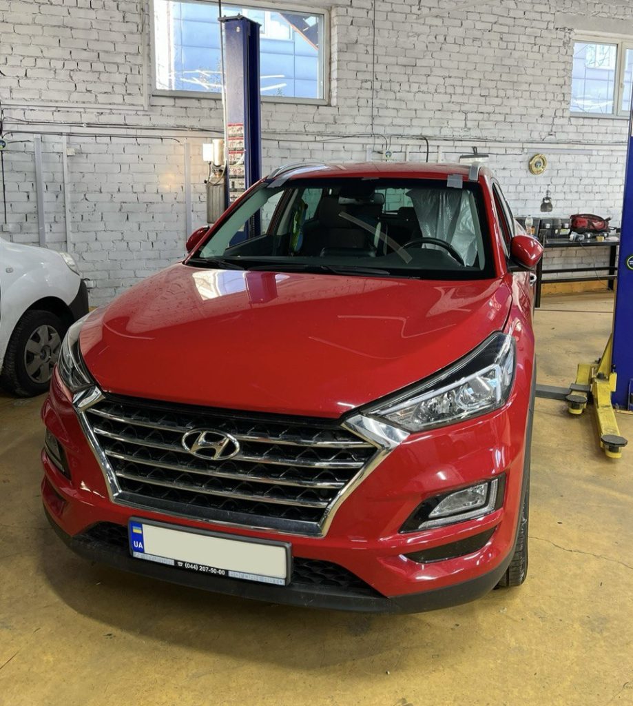 Замена автостекла на Hyundai Tucson