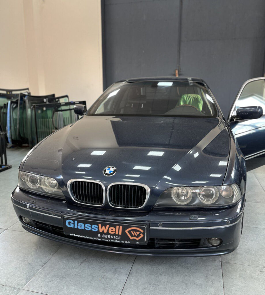 Замена автостекла на BMW E39